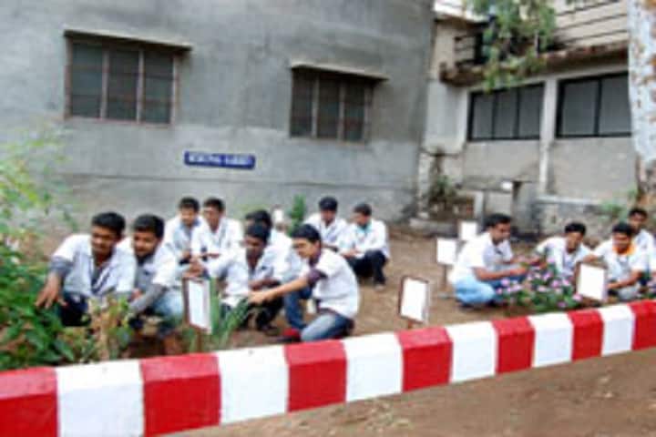 Shree Ambabai Talim Sanstha's Diploma in Pharmacy College, Miraj campus photo 4