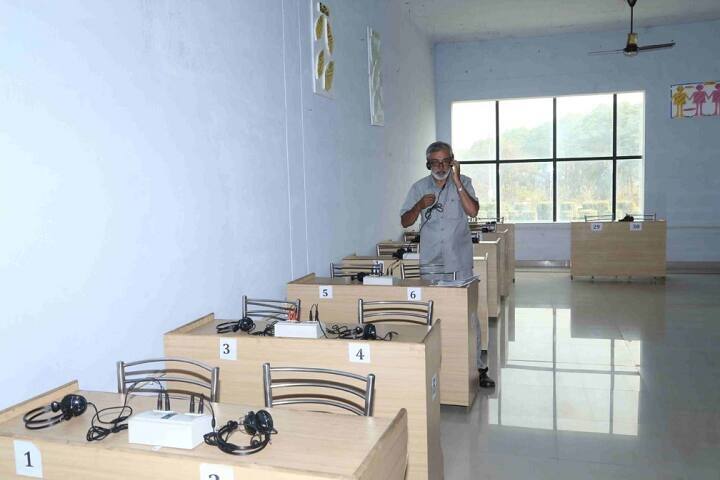 SBDS College of Veterinary and Animal Sciences, Fatehabad campus photo 6