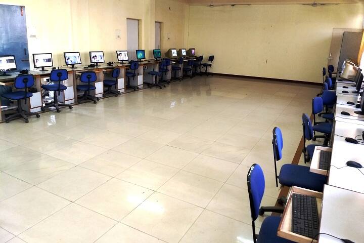 Ishan Institute of Pharmacy, Greater Noida campus photo 3
