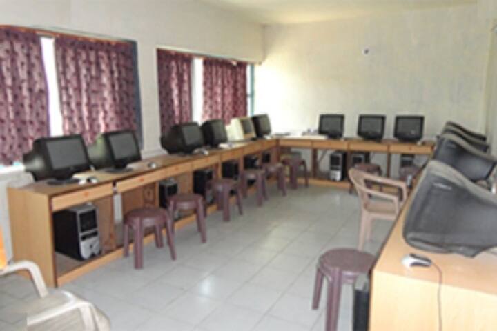 Akshar Mahila B Ed College, Vadodara campus photo 3