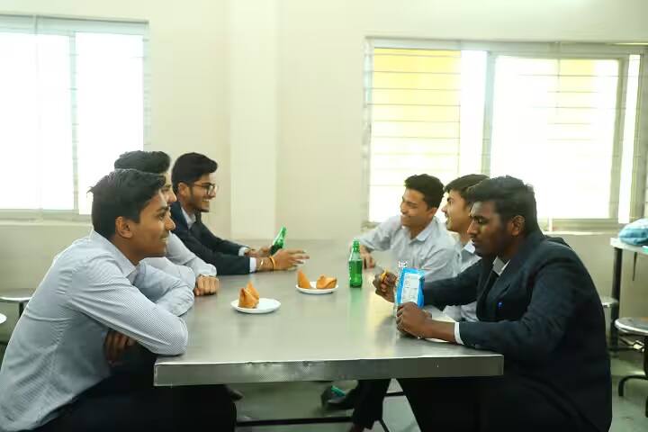 Swami Vivekanand College of Pharmacy, Indore campus photo 5