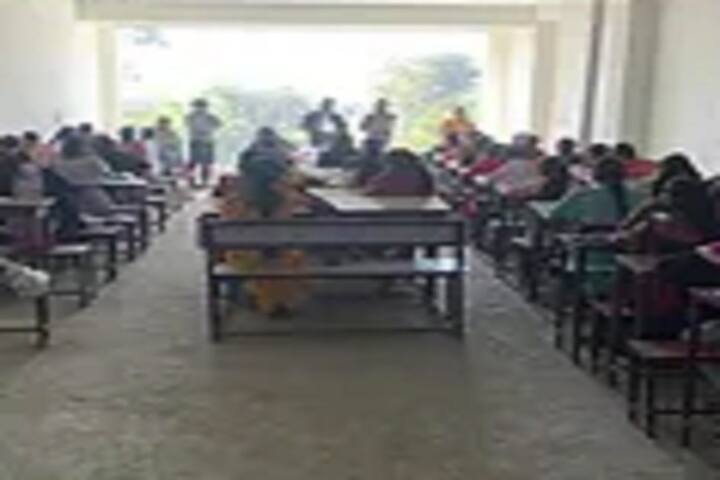 S Chavhan Mahila Mahavidyalaya, Amgaon campus photo 4