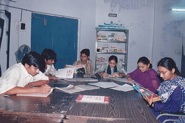 Shantilal Shah Pharmacy College, Bhavnagar campus photo 5