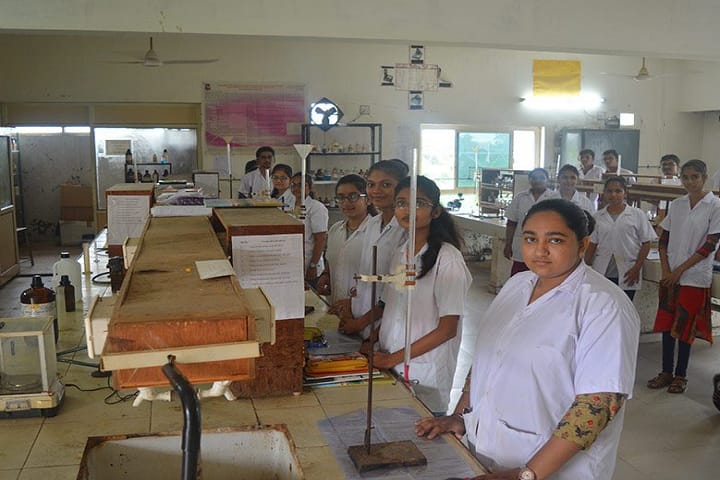 Sharda School of Pharmacy, Gandhinagar campus photo 5