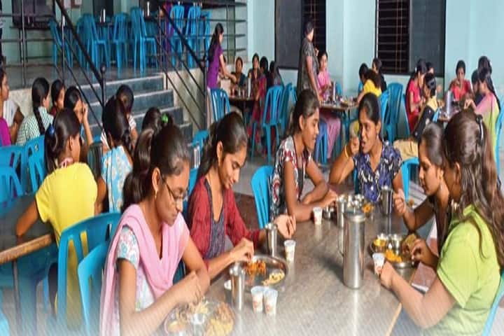 Institute of Pharmaceutical Science and Research For Girls, Pune campus photo 3