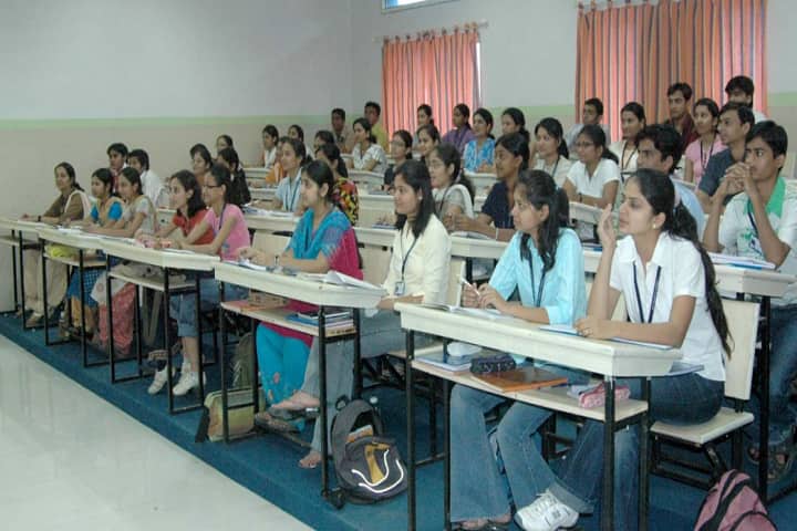 SSR College of Pharmacy, Sayli Silvassa campus photo 3