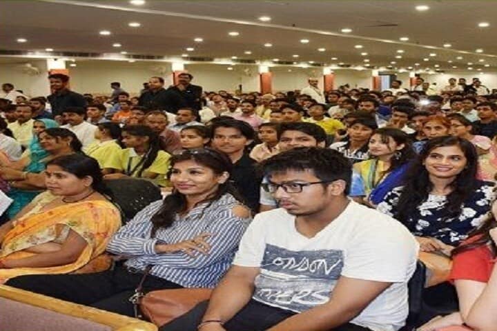 IIMT College of Education, Meerut campus photo 3