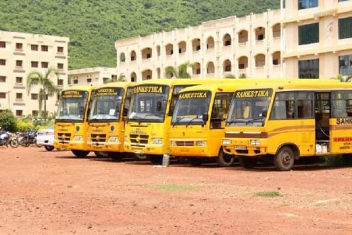 Srinivasarao College of Pharmacy, Pothinamallayyapalem campus photo 6