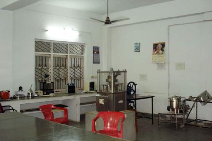 Sri Venkateshwara College of Pharmacy, Hyderabad campus photo 3
