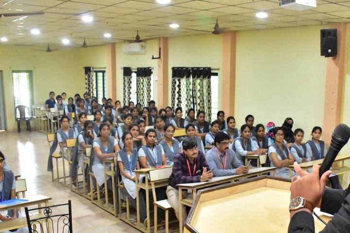 Sri Vasavi Institute of Pharmaceutical Sciences, Tadepalligudem campus photo 6