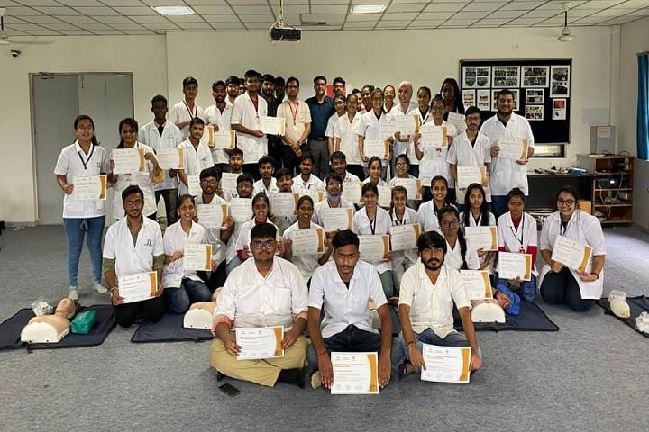 School of Pharmacy, RK University, Rajkot campus photo 3