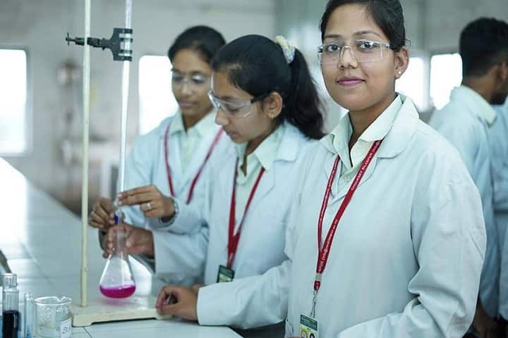 School of Pharmacy Chouksey Group of Colleges, Bilaspur campus photo 4