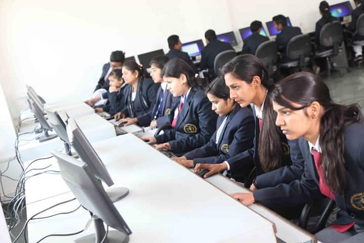 School of Pharmaceutical Sciences and Technology, Sardar Bhagwan Singh University, Dehradun campus photo 5