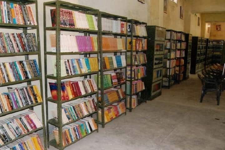 Motilal Nehru Degree College, Allahabad campus photo 2