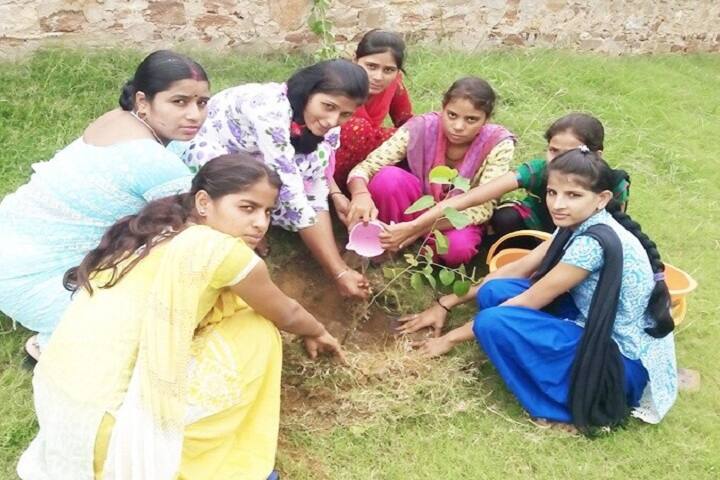 Universal TT College, Mahwa campus photo 5