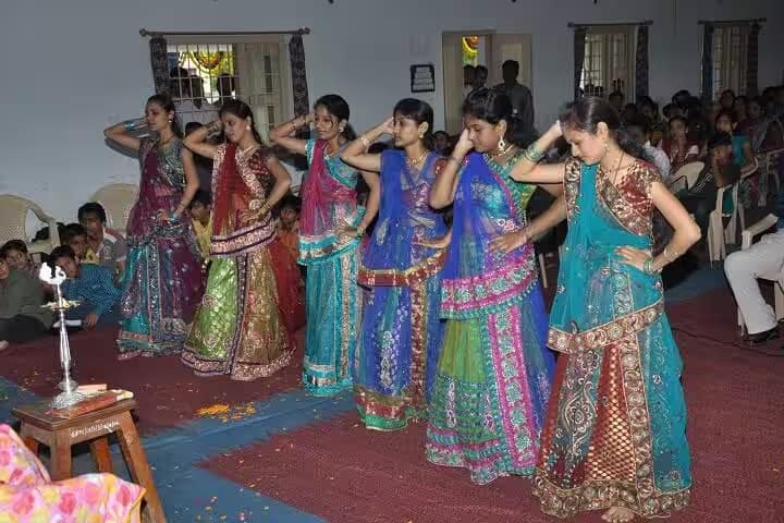 Smt KCM Shah B Ed College, Godhra campus photo 2