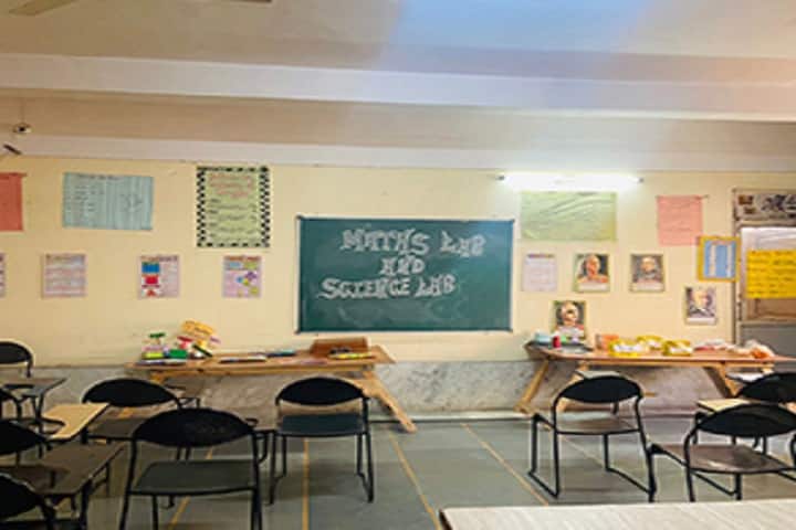 Varun Dhaka Institute of Technology, New Delhi campus photo 6