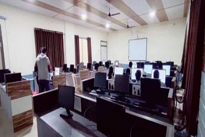 Sant Gajanan Maharaj College of Pharmacy, Gadhinglaj campus photo 6