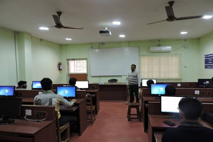 Sponsored Teachers Training College, Purulia campus photo 4