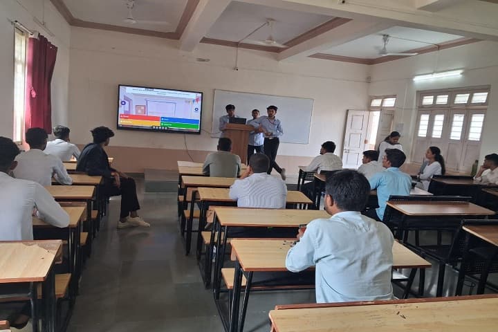 MAEER's MIT College of Railway Engineering and Research, Barshi campus photo 2