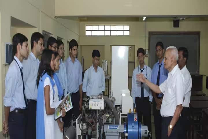 MAEER's MIT College of Railway Engineering and Research, Barshi campus photo 6