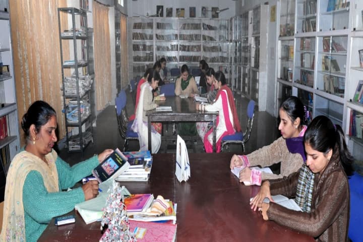 Sant Baba Bhag Singh Memorial Girls College of Education, Moga campus photo 3