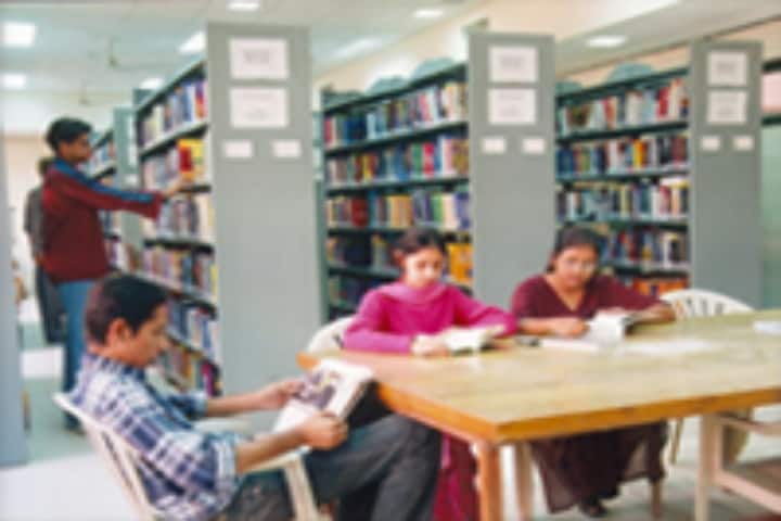 School of Law, Devi Ahilya Vishwavidyalaya, Indore campus photo 3