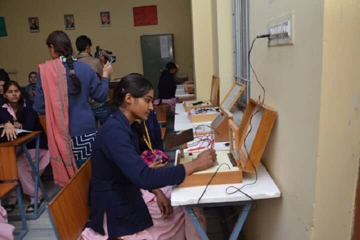 Shri Bhawani Niketan Teachers Training College, Jaipur campus photo 3