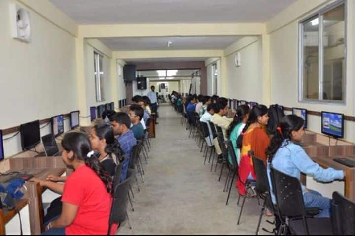 MATS Law School, Raipur campus photo 4
