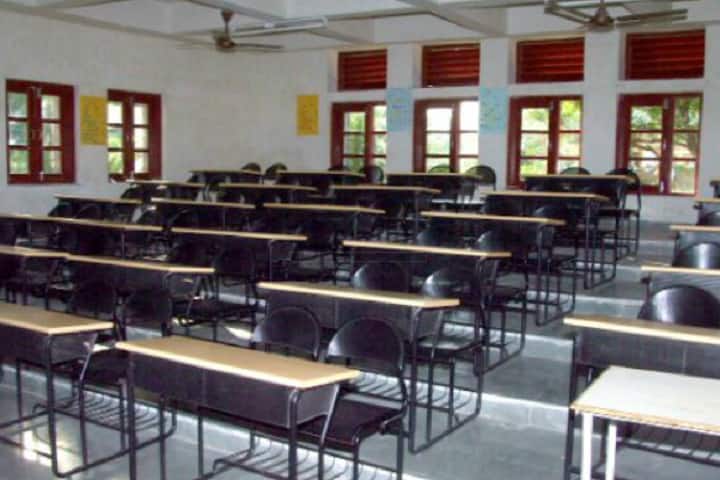 Smt MJ Gajera B Ed Mahila College, Amreli campus photo 2