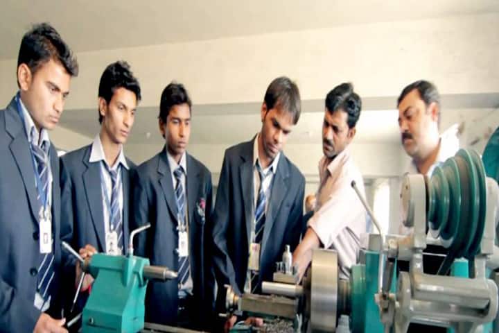 GIIT Gwalior campus photo 2