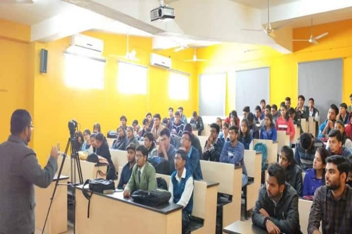 GCEC Jaipur campus photo 4