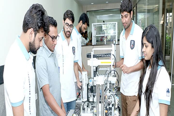 Mukesh Patel School of Technology Management and Engineering, Shirpur campus photo 4