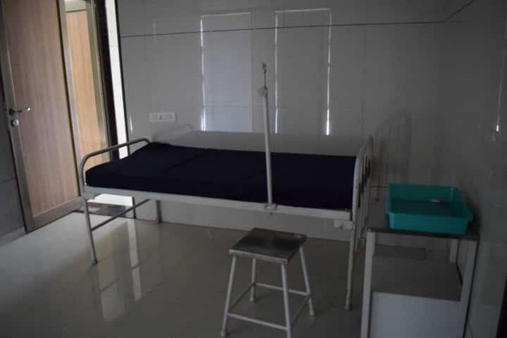 PP Savani Homoeopathic Medical College and Hospital, Surat campus photo 3