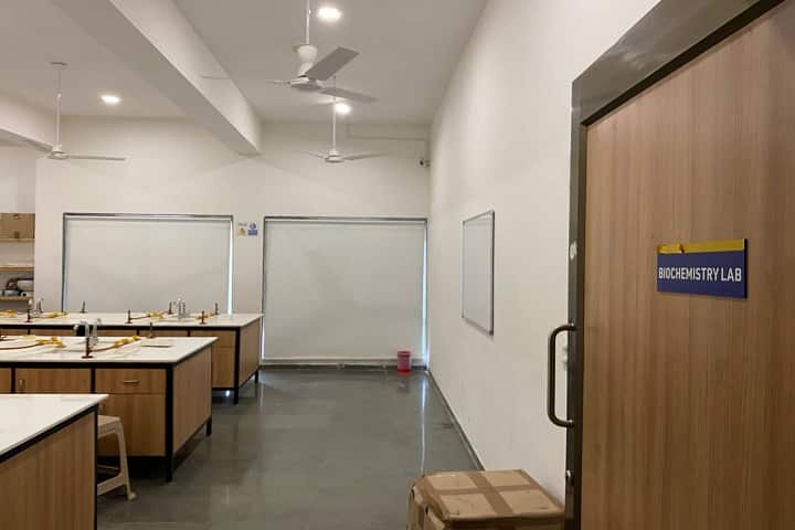 PP Savani Homoeopathic Medical College and Hospital, Surat campus photo 6