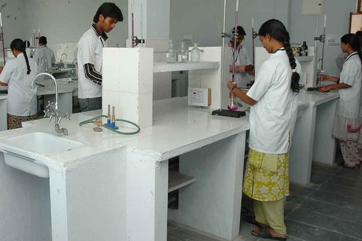 Venkateshwara Institute of Pharmaceutical Sciences, Nalgonda campus photo 5