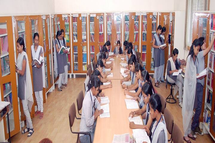 Shri Cloth Market Institute of Professional Studies, Indore campus photo 5