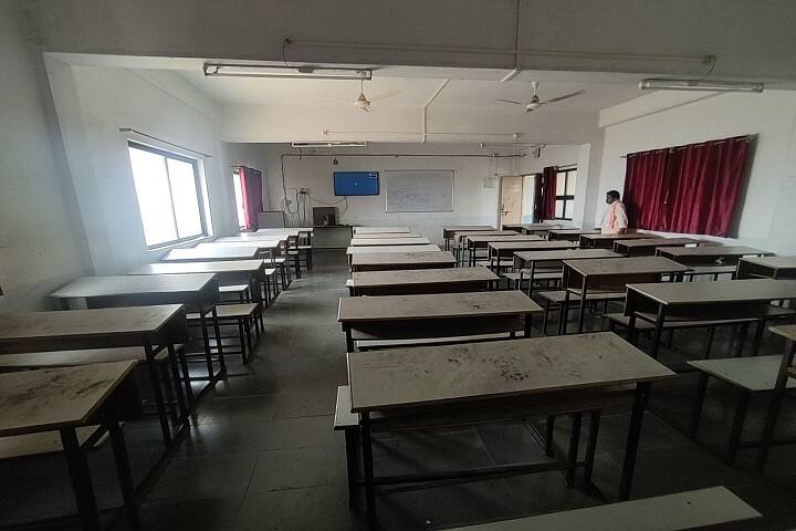 Shri Balaji Shikshan Prasarak Mandal's B Pharmacy College, Ambajogai campus photo 3