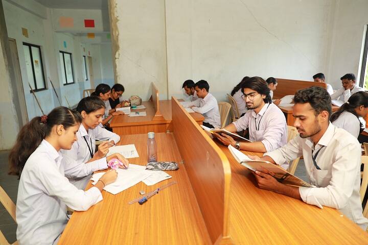 Shri Balaji Shikshan Prasarak Mandal's B Pharmacy College, Ambajogai campus photo 5
