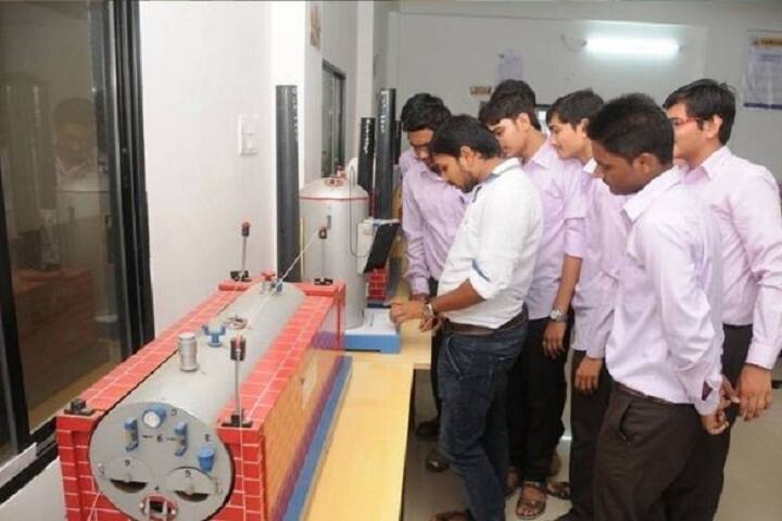 Vidhyadeep Institute of Engineering and Technology, Surat campus photo 2