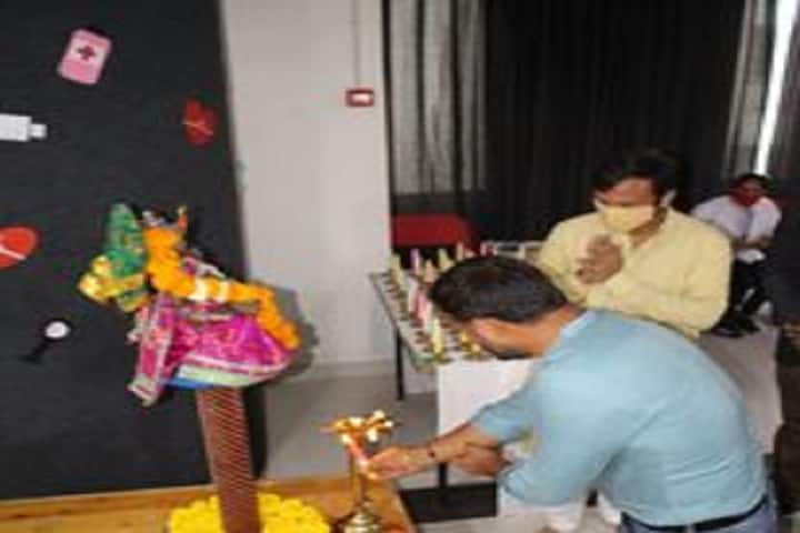 Vidhyadeep Institute of Law, Surat campus photo 4