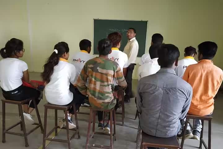 Rudrapur College of Management and Technology, Rudrapur campus photo 2