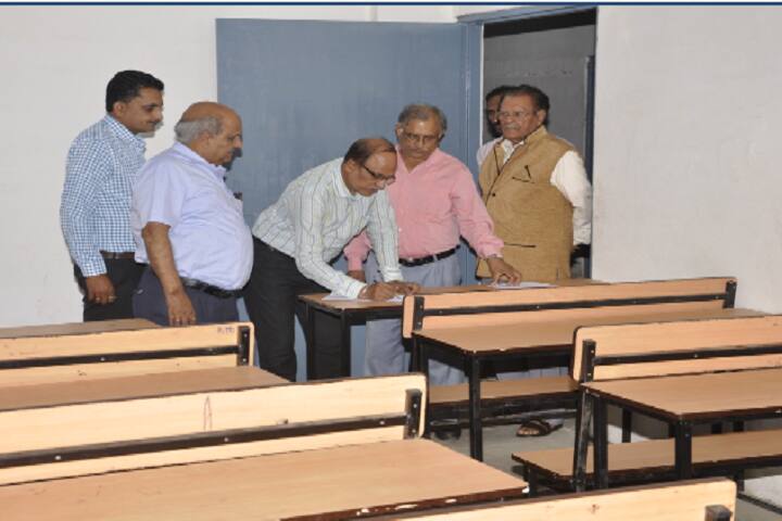 Veer Narayan Mahavidyalaya, Pandu Pipariya campus photo 3