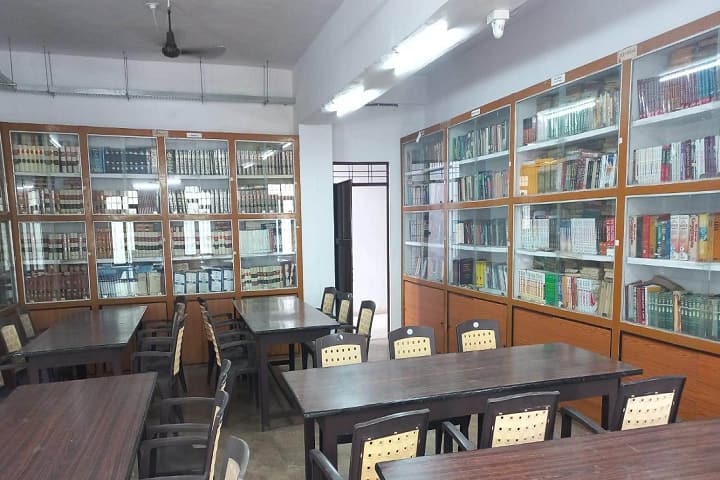 Ponugoti Madhava Rao Law College, Hyderabad campus photo 3