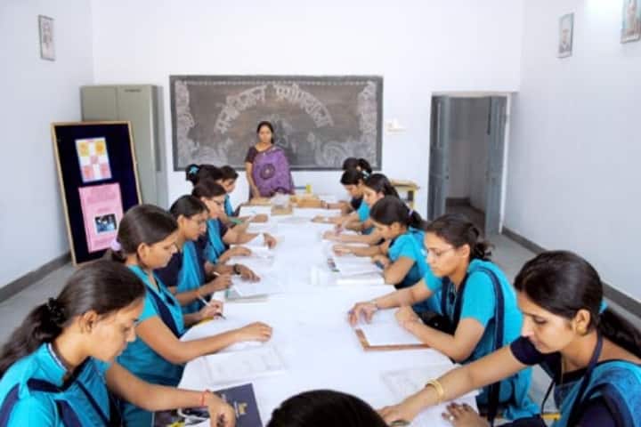 Mira Girls College, Jaipur campus photo 2