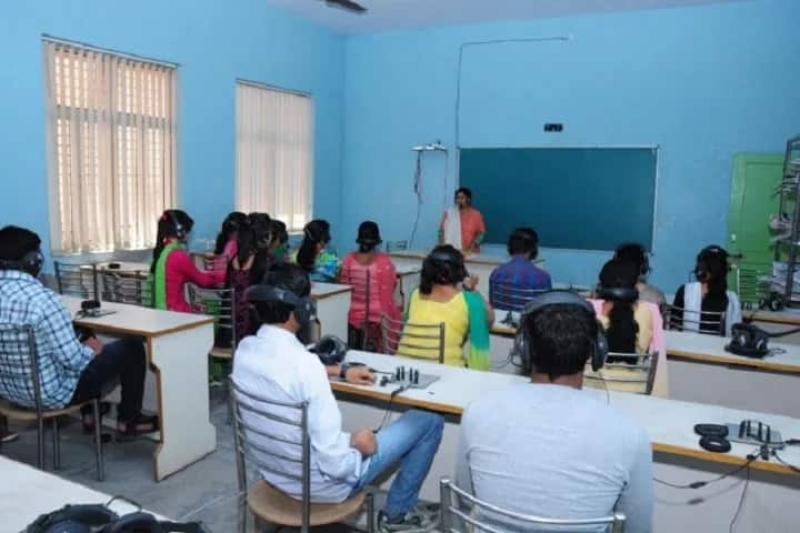 Navyug College for Education, Sonepat campus photo 3