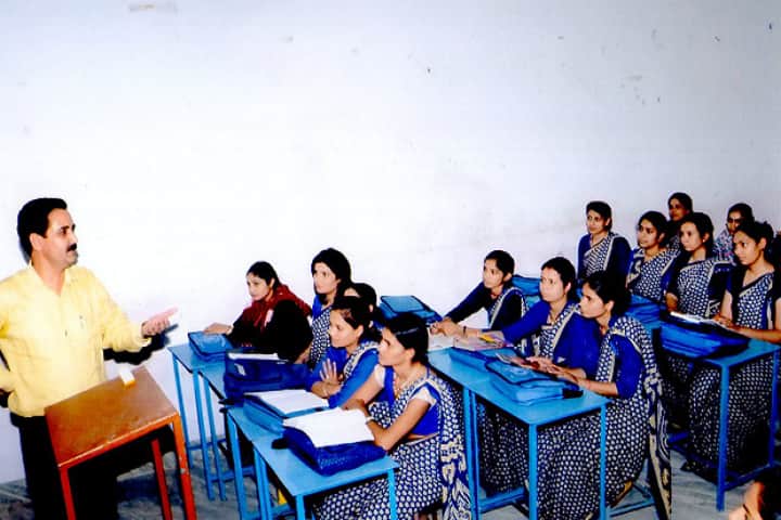 Modern TT Girls College, Churu campus photo 3