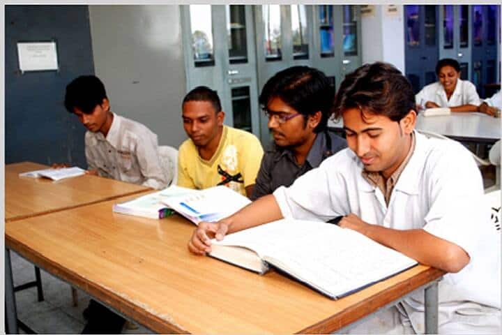 ROFEL Shri GM Bilakhia College of Pharmacy, Vapi campus photo 6