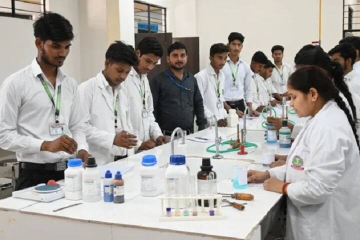 Varun Arjun College of Pharmacy, Shahjahanpur campus photo 6