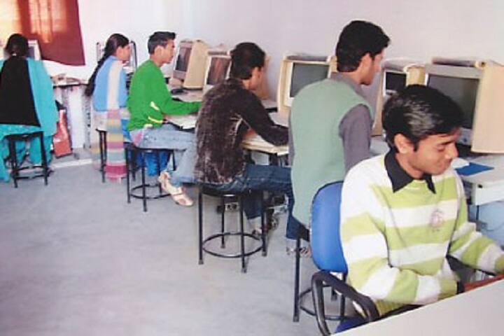 Sri Guru Gobind Singh College of Pharmacy, Chandigarh campus photo 5